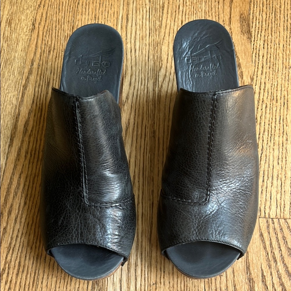 Dansko Black Leather Open-Toe Wedge Mules (EU 40) ~ 9.5/10